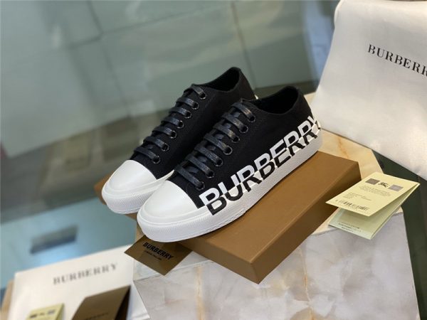 Burberry sneakers women