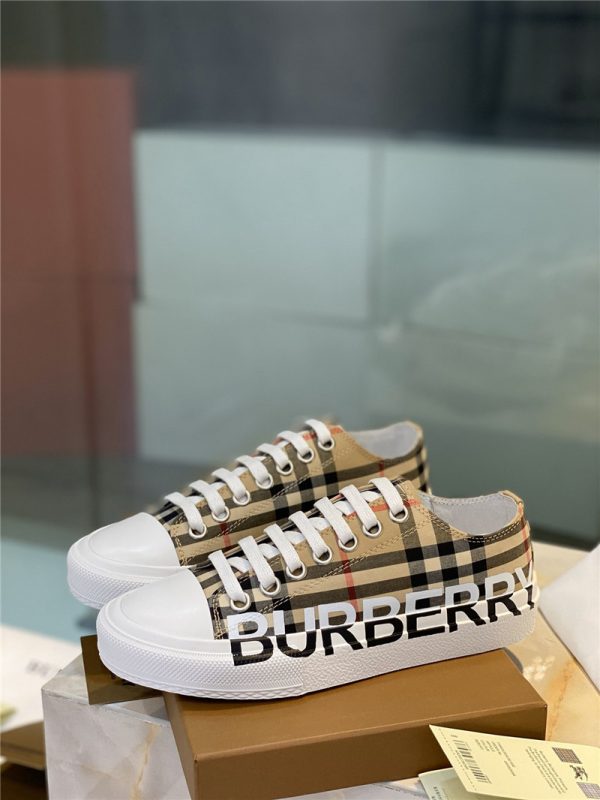Burberry sneakers women