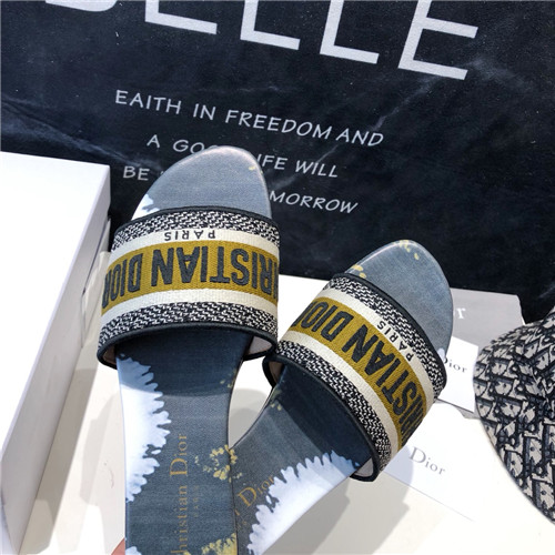 dior embroidered slippers - Image 5