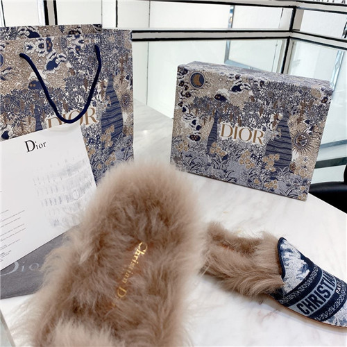 dior fur slippers - Image 3