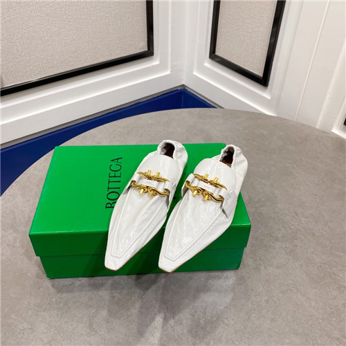 bottega veneta almond flats