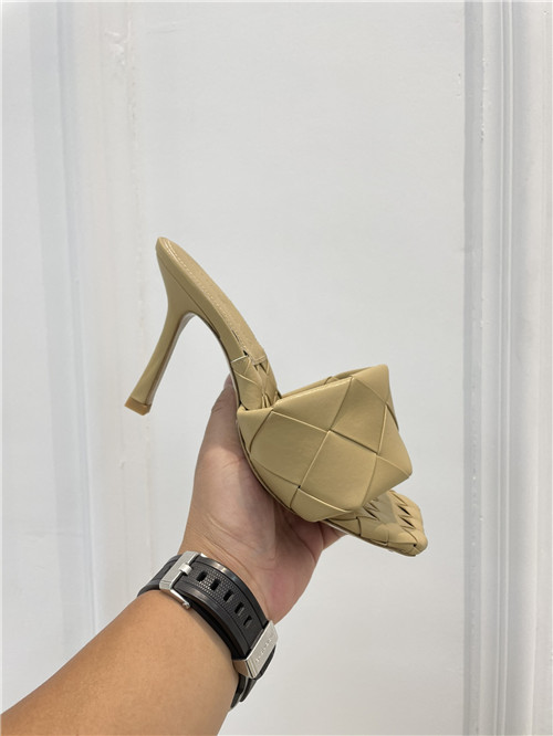 bottega veneta bv lido sandals - Image 5