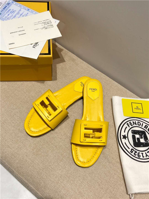 fendi flat slippers