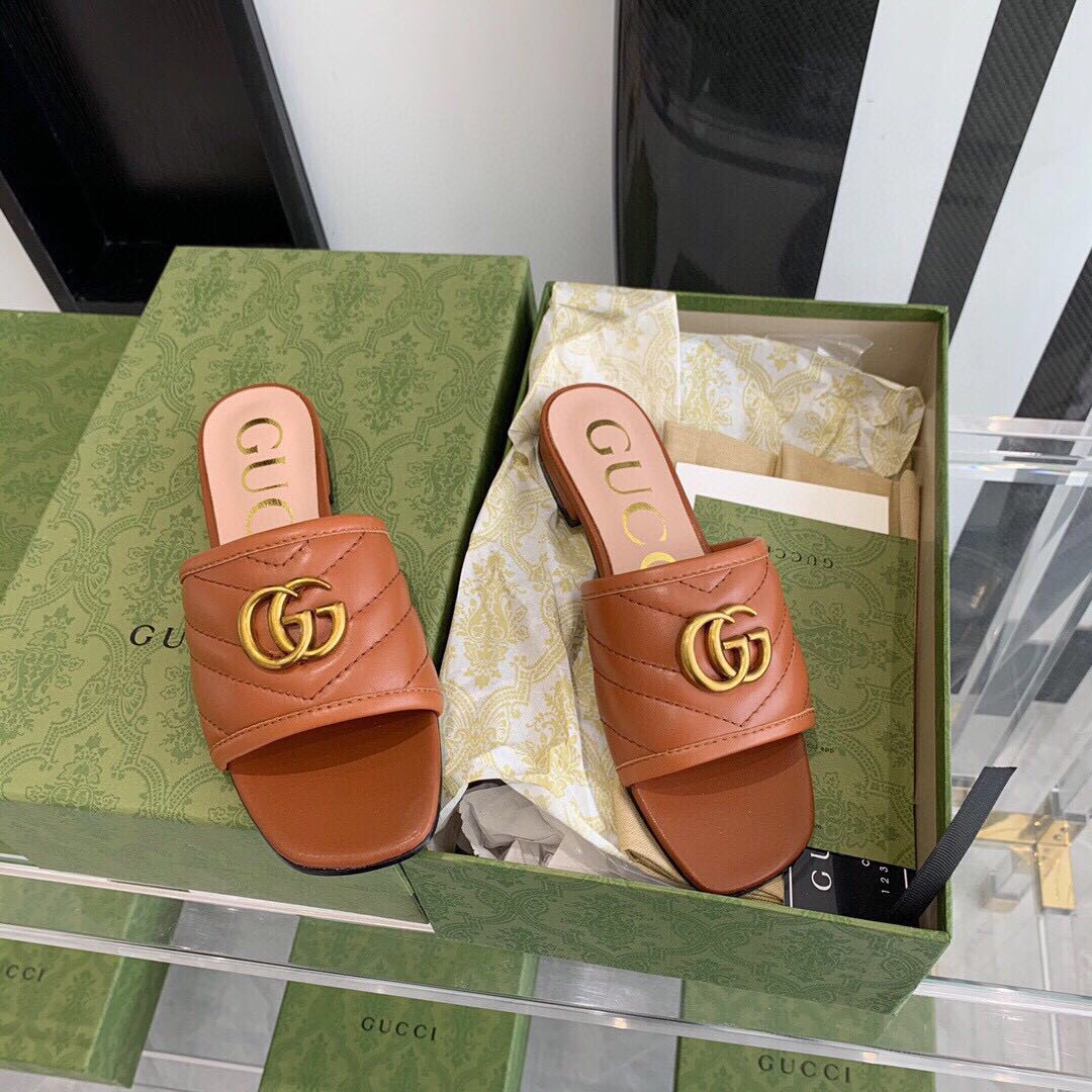 Gucci Women's Slide With Double G - Image 3
