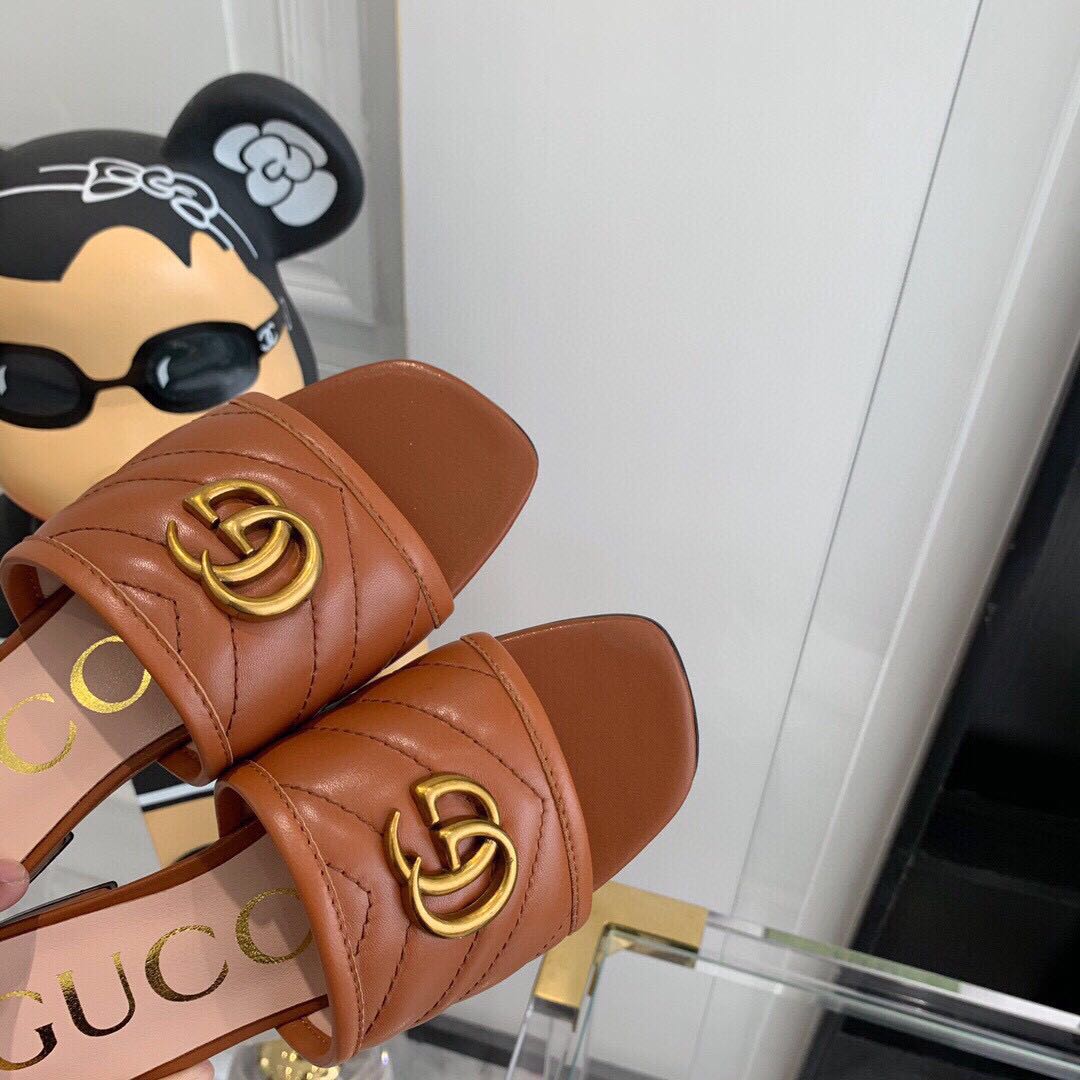 Gucci Women's Slide With Double G - Image 5
