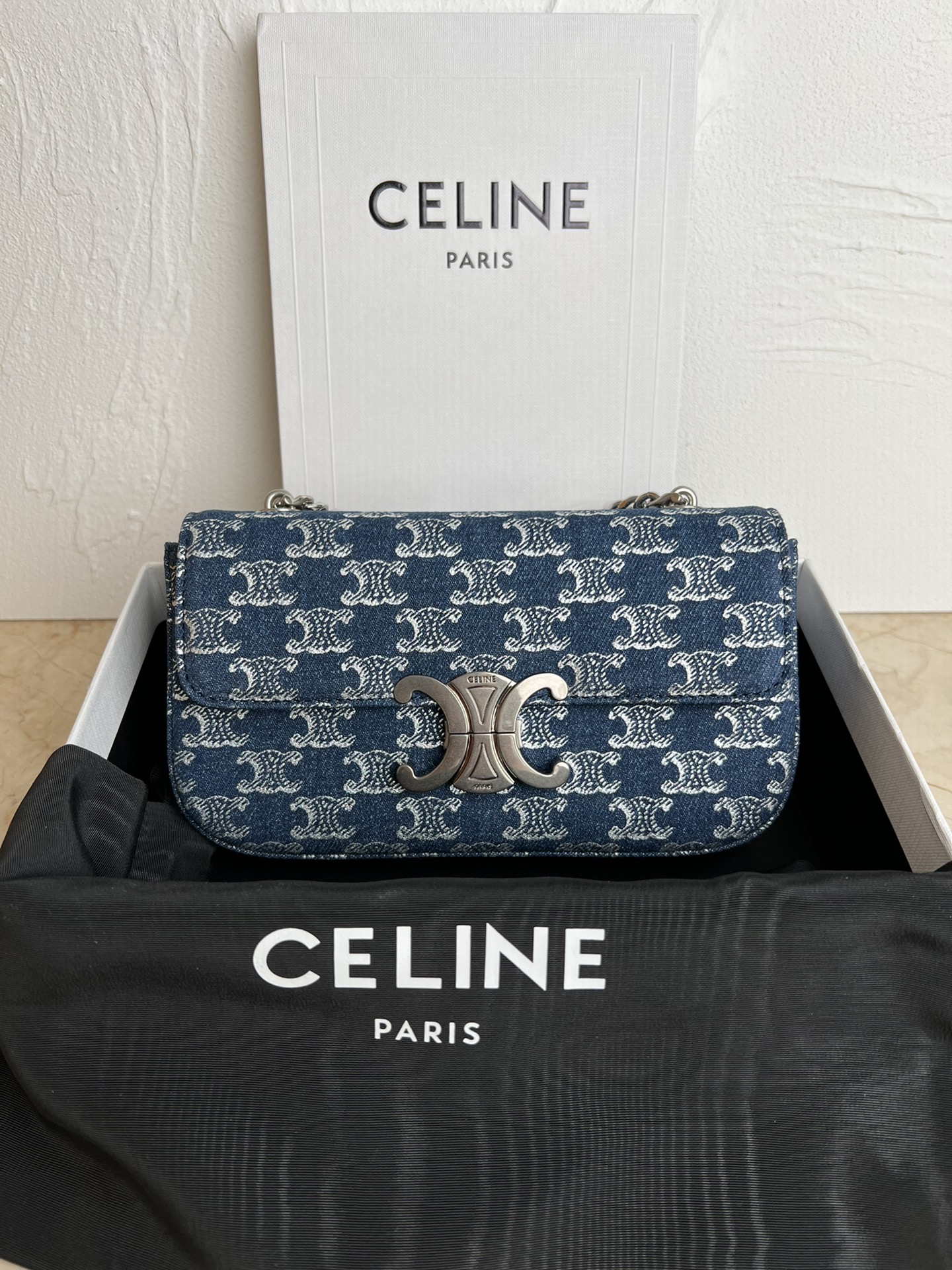 CELIN-E TRIOMPHE SMALL DENIM CHAIN SHOULDER BAG