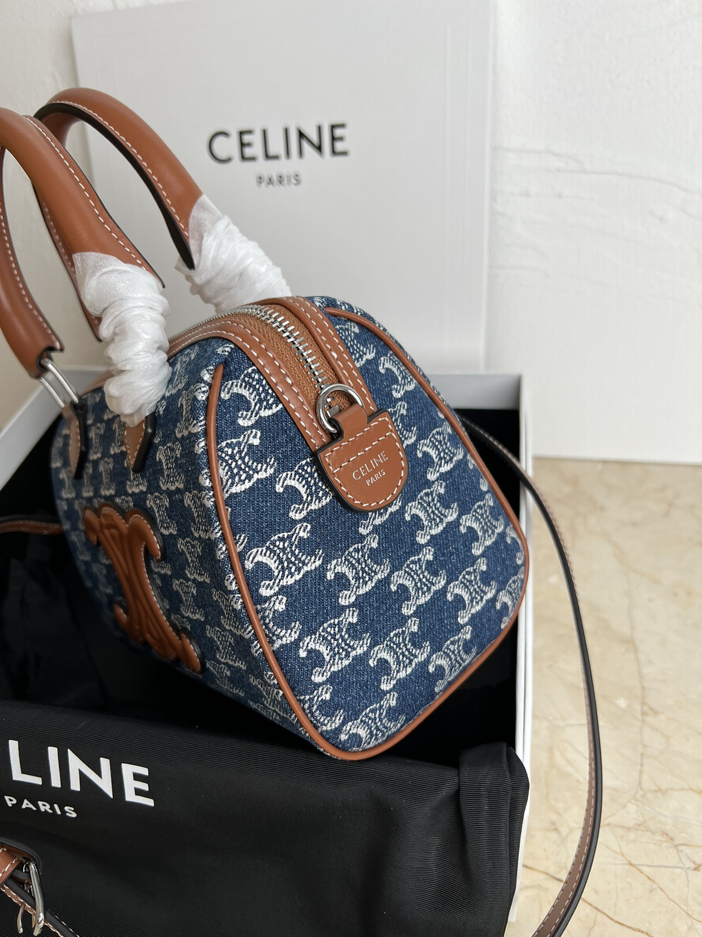 CELINE 24s Spring/Summer New Product CUIR TRIOMPHE Denim Fabric Cowhide Leather Boston Bag - Image 3