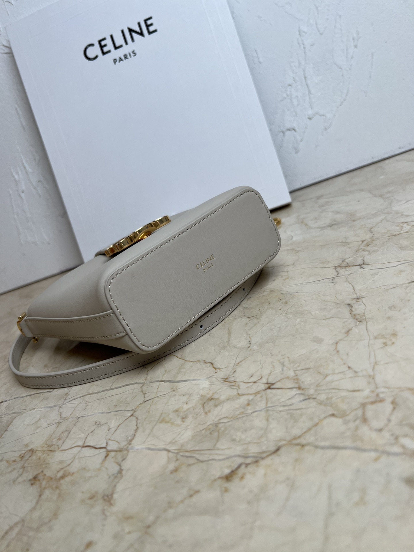 CELIN_E TRIOMPHE MINI BUCKET BAG IN LEATHER A - Image 9