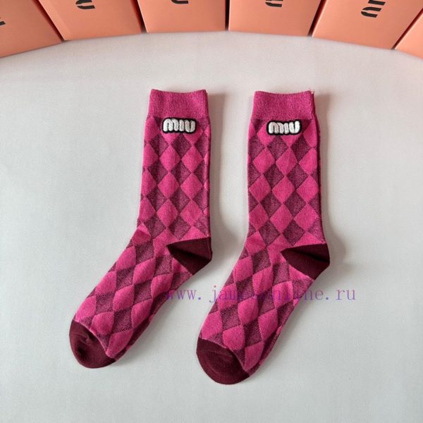 PackagingMiuMiu's new Angora red cashmere pile socks come in a box of two pairs, with synchrcg6vqhbd