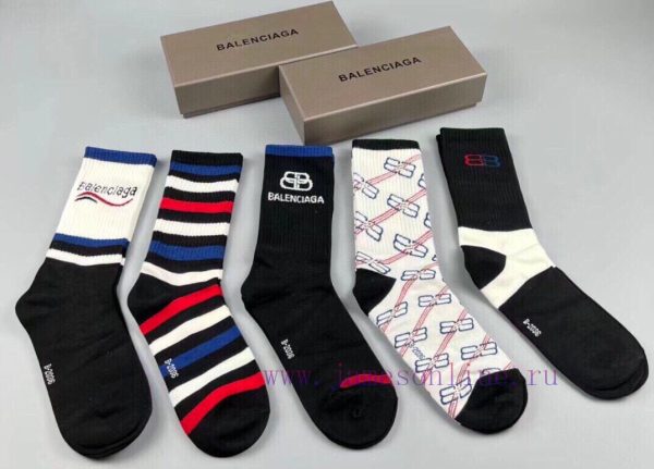 BALENCIAGA Balenciaga ️ New women's long tube socks from Paris ️ A box of five pairs of purebh4aqj4f