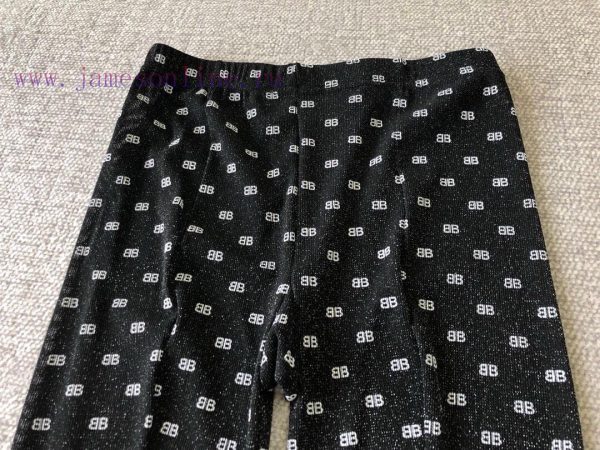 Balenciaga Gold Thread Mesh PantyhoseThere is a three-dimensional splicing line behind itLit7vdttap2