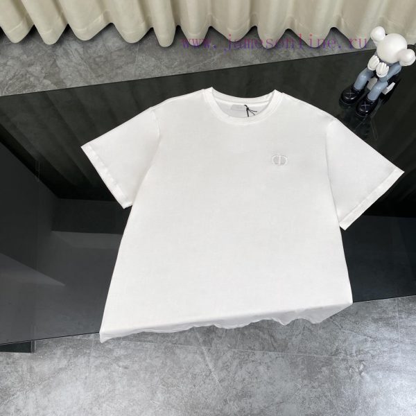 Dior's new classic chest logo embroidered short sleeved T-shirtStyle number 6328D5Fabric mad s5zx0s5d