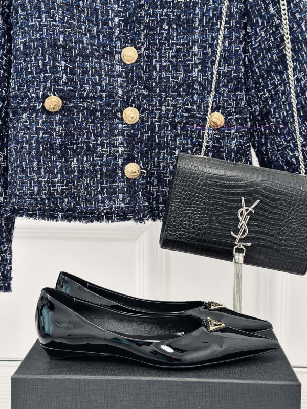 PRADA/PRADA Classic Spring/SummerTriangle logo sandals single shoe seriesThe simple design igmmmyr0r