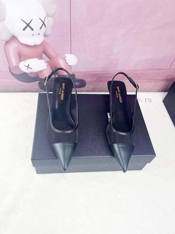 Saint Laurent24 new products The pointed kitten and 3cm are simply perfect and easy to handl70oilcpv