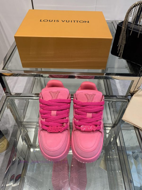 Louis Vuitton LV's new color trainer sports shoes, board shoes, cute and chubby trainers, cocb4yroj4