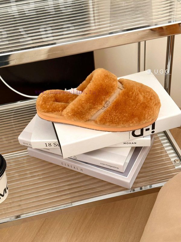 - Camel color ?UGG autumn and winter classic fur integrated full toe fur mopHigh density imp6gfn4rle