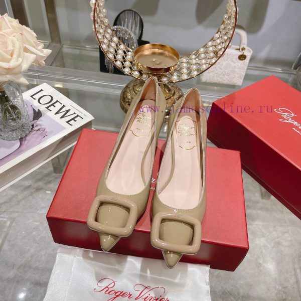 23Ss new RV baked paint square buckle single shoes high heels/low heelsInspired by the Belle6stnks8t