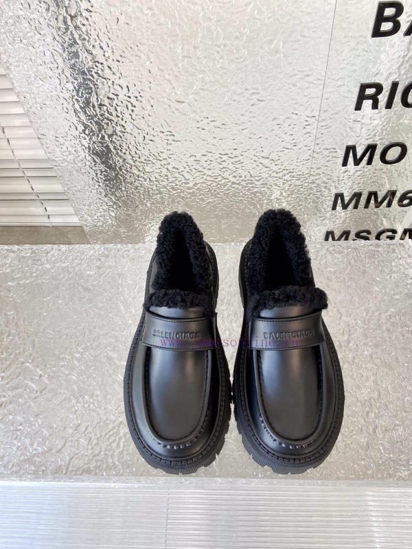 BALENCIAGA Balenciaga TRACTOR Big Head Derby Shoes Le Fu Mao ShoesThe previous derby updated3p32vpv5