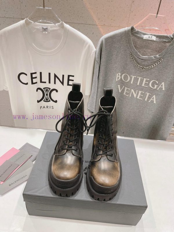 BALENCIAGA Balenciaga 2023 Autumn/Winter New Collection, using the original synchronized sof5glfj9av