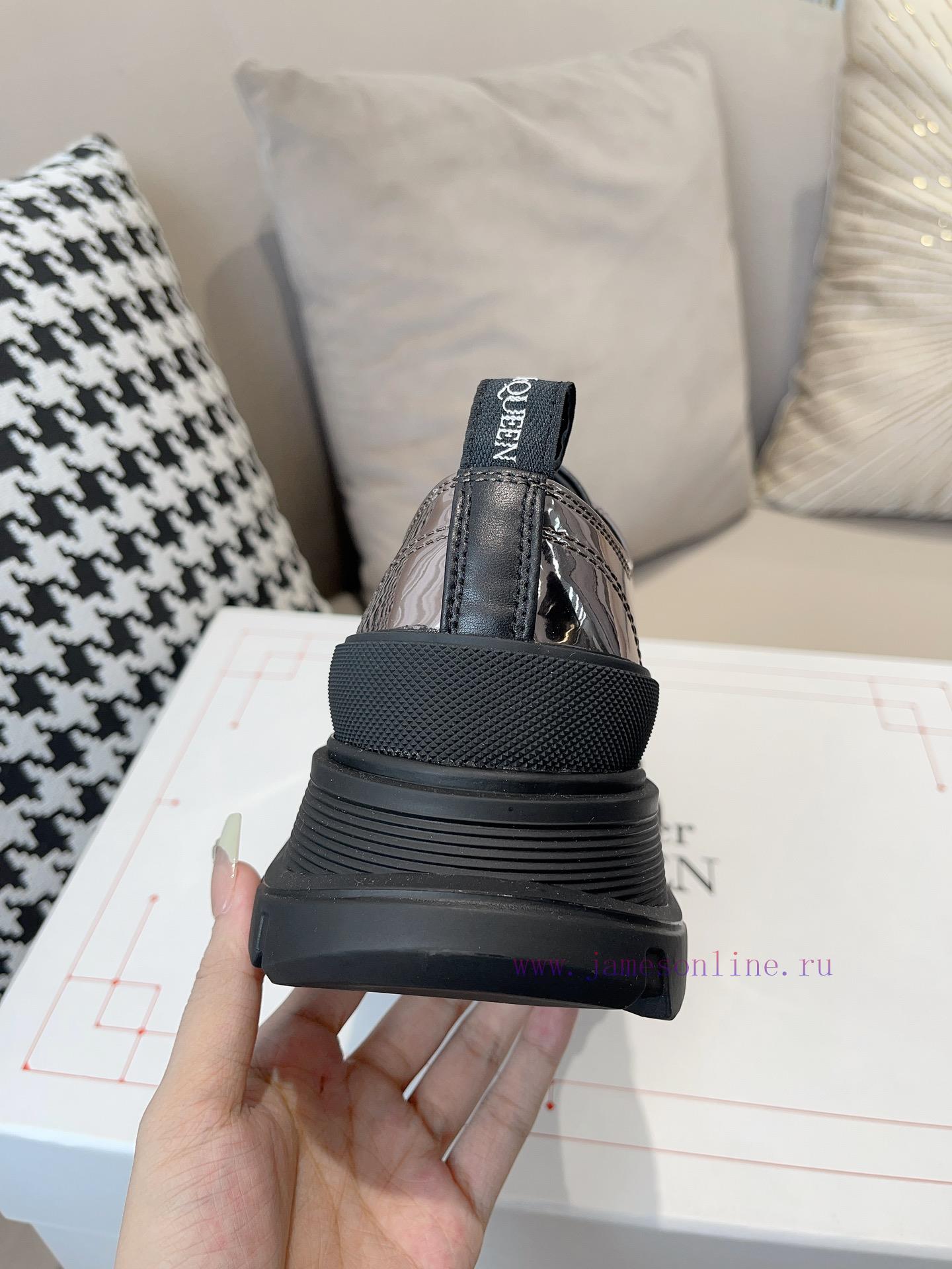 Metal surfaceTop quality, inspection free products withAlexander McQueen's new canvas series7jub4bzx - Image 7