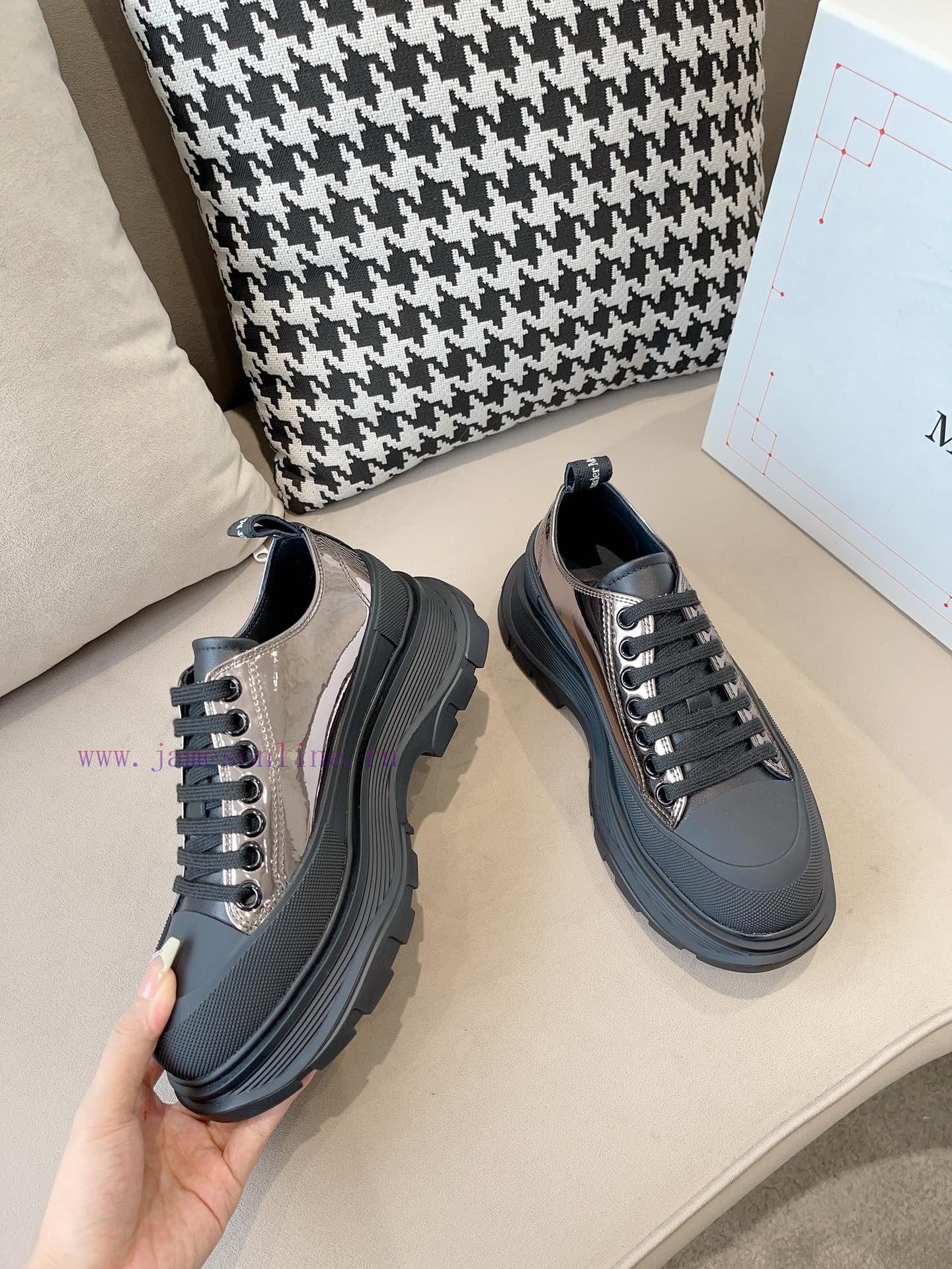 Metal surfaceTop quality, inspection free products withAlexander McQueen's new canvas series7jub4bzx - Image 9