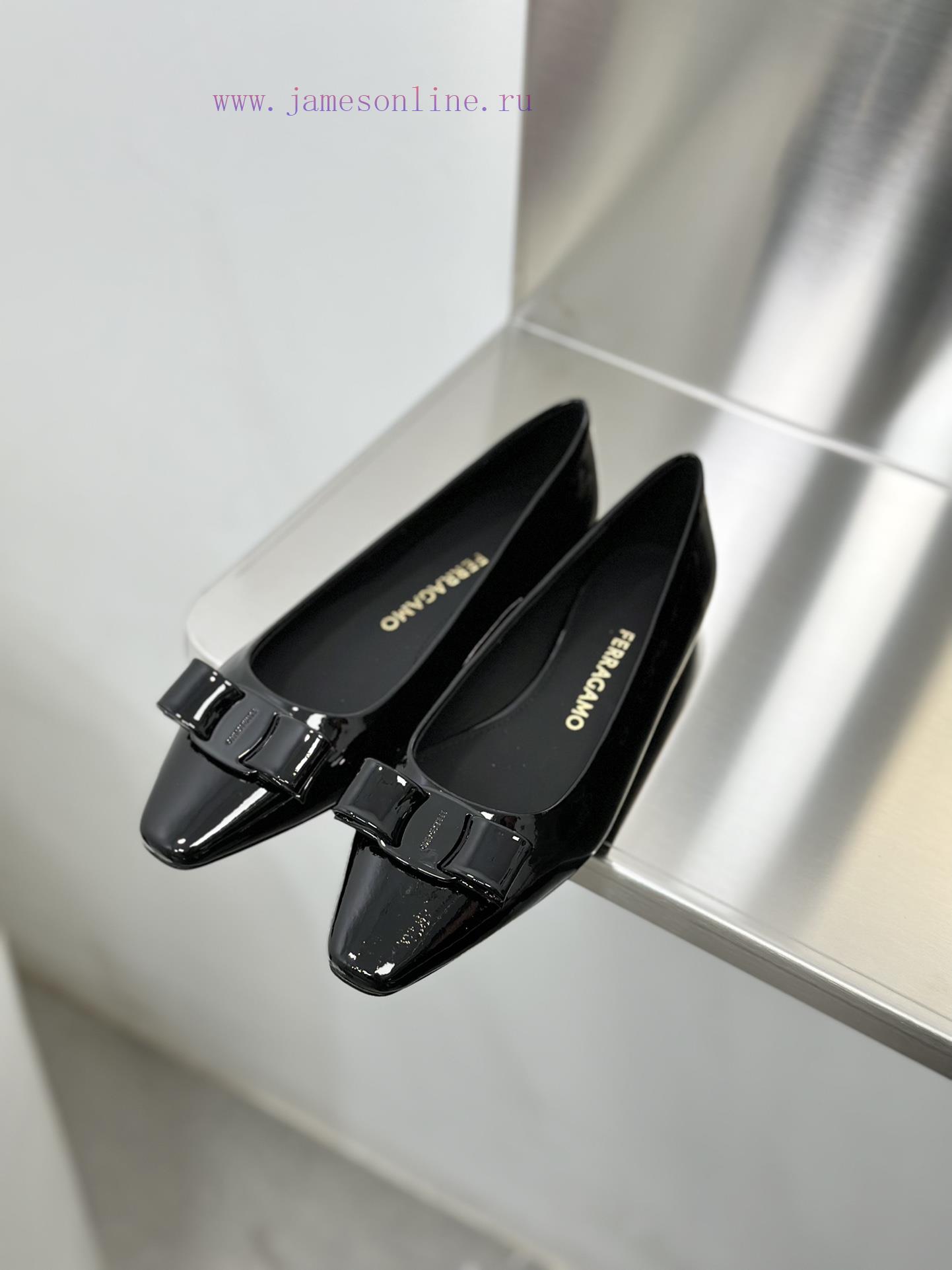 SF salvatore Ferraga * o Ferragamo's new vara patent leather bow small square toe single shokq4righ6 - Image 2