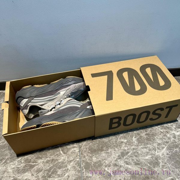 Top of the line adidas originals Yeezy boost 700 V2 volcano "Tephra" ️ This adidas Yeezy 700vl6abwhg