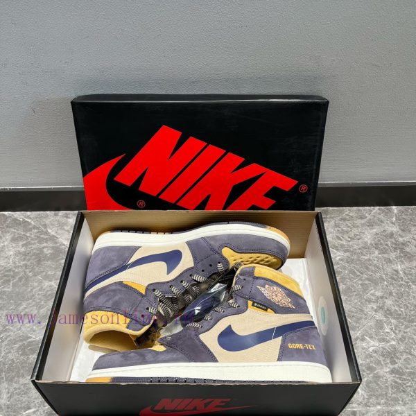 The Jordan Air Jordan 1 Element Gore Tex "Sky J Purple" high cut blue brown color scheme use8yz83vnq