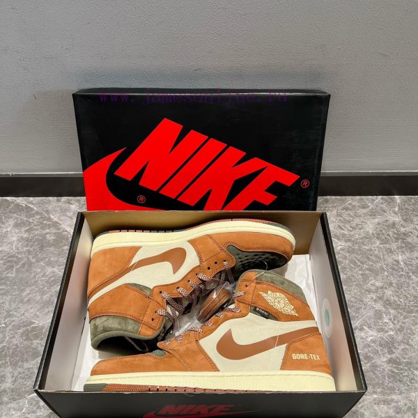 The Jordan Air Jordan 1 Element Gore Tex "Sky J Purple" high top green brown color scheme usfuqezhd9