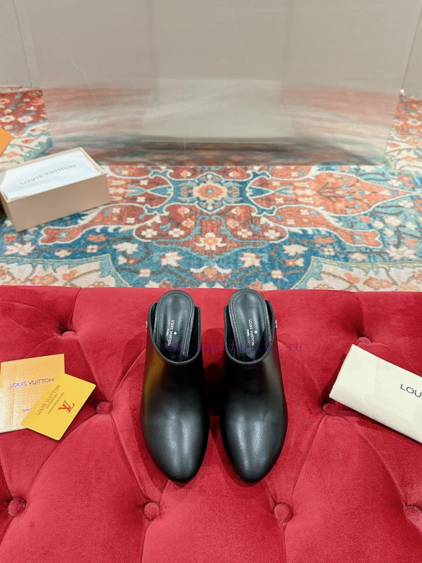 ️  LV Louis Vuitton is cute and very youthful, without any fear of showing off short legs. Apgkoky0k