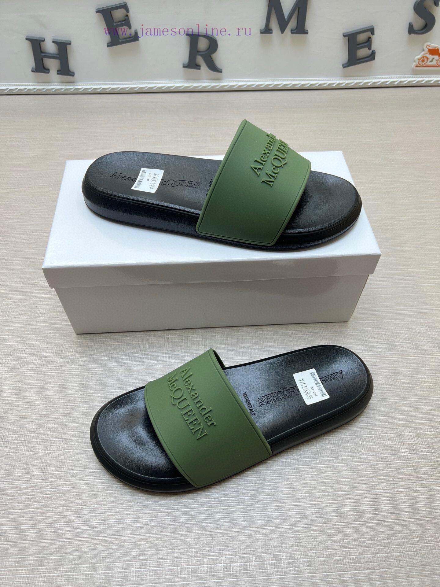 McQueen's latest thick soled one-piece slippers add a unique and charming power to the shoeskec11y9m - Image 5