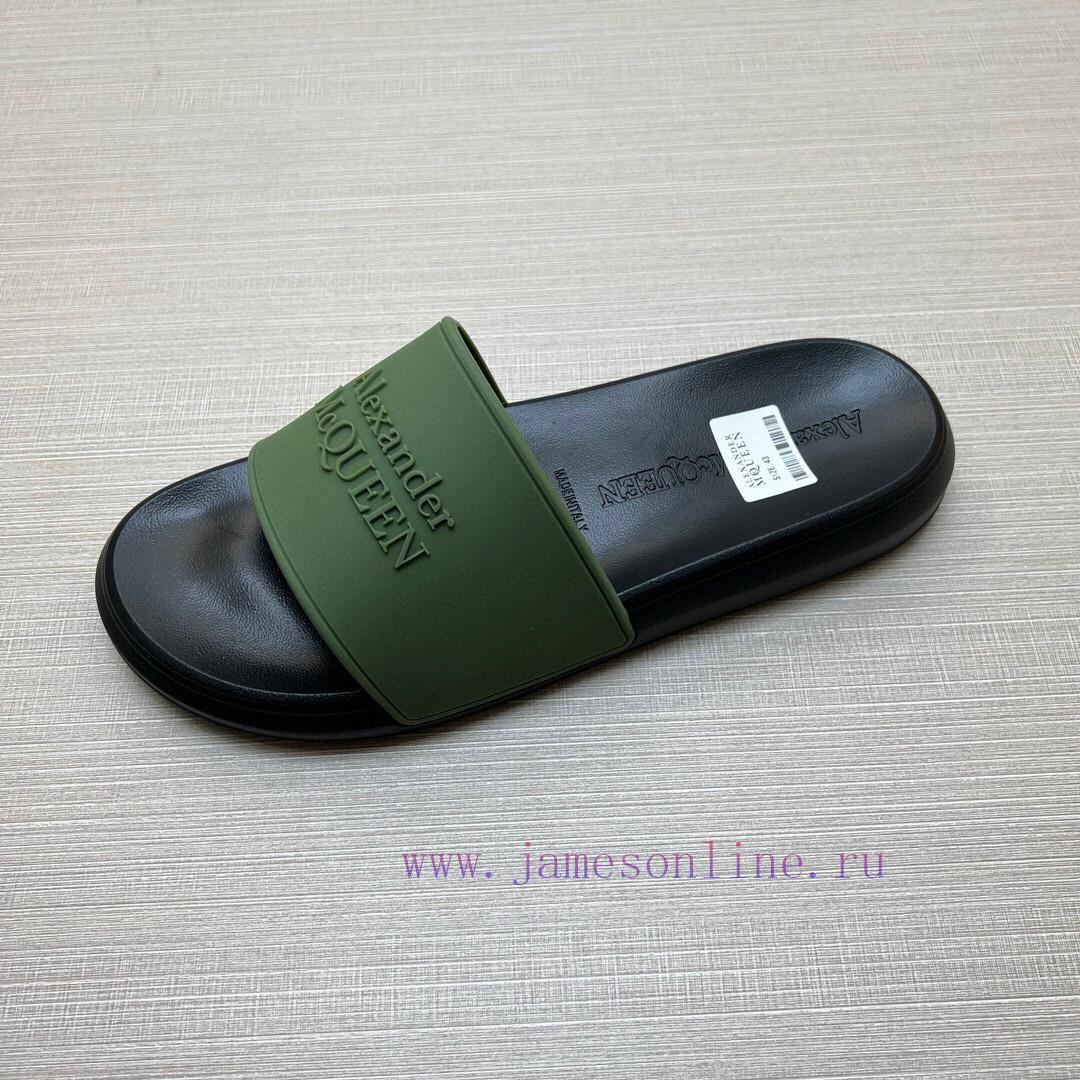 McQueen's latest thick soled one-piece slippers add a unique and charming power to the shoeskec11y9m - Image 9