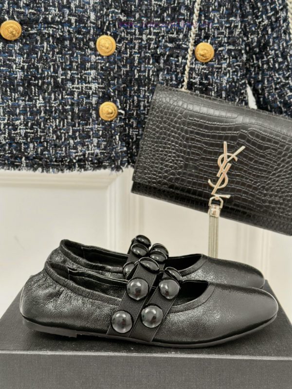 AlAIA | Classic retro pearl Mary Jane shoes from AlAIAFull of girlish style, with both moder6g544llr