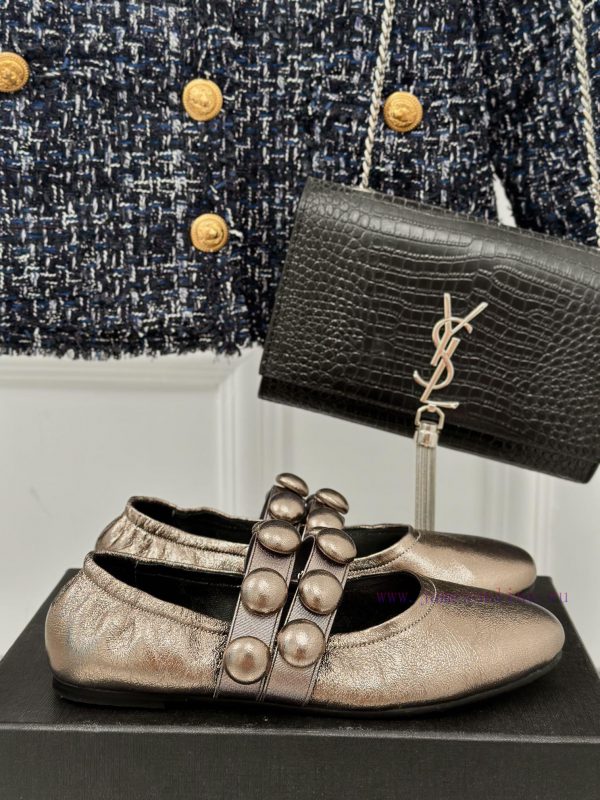 AlAIA | Classic retro pearl Mary Jane shoes from AlAIAFull of girlish style, with both moderfnggsd9c