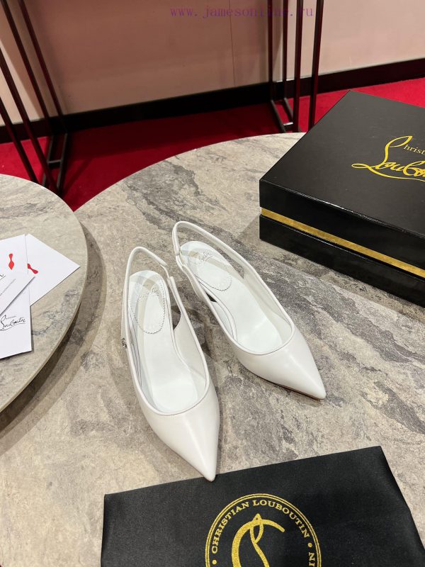 ∙ CL deduction with empty space ∙ ꫛꫀ w ︎ ️This high-heeled shoe is made of black calf leathepjir5qpg