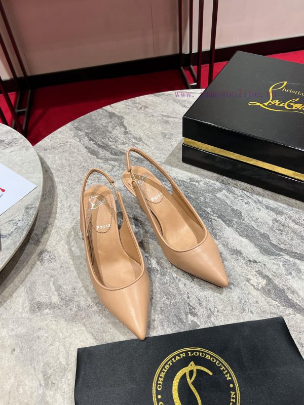 ∙ CL deduction with empty space ∙ ꫛꫀ w ︎ ️This high-heeled shoe is made of black calf leathextg3tc82