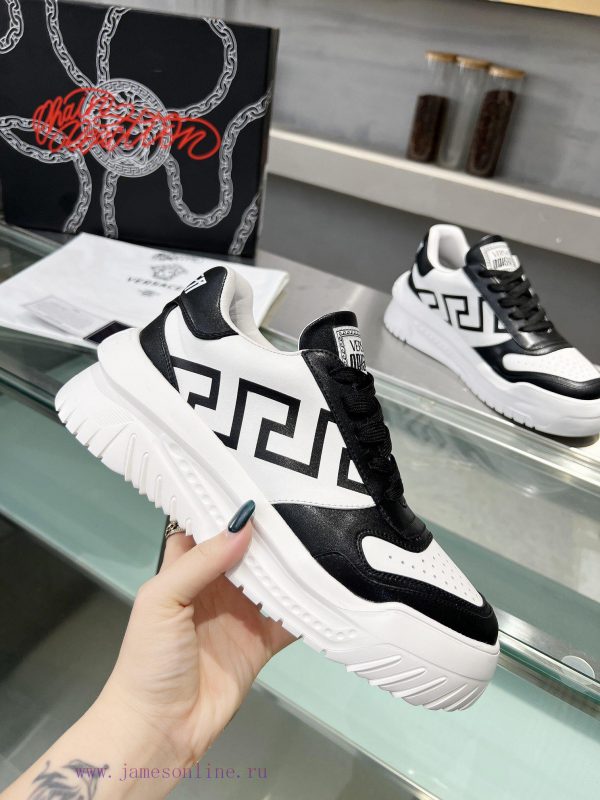 . Versace, popular all over the internet in 2024, is a pair for everyone. The original Versavc25856g