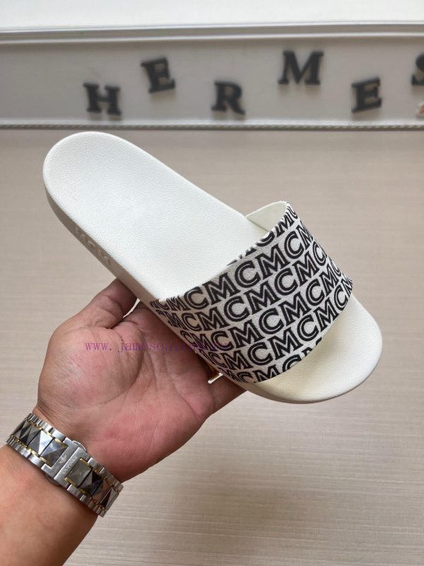 MCM's latest popular fashion slippers, with original 11 mold opening on the official website3710zzm8