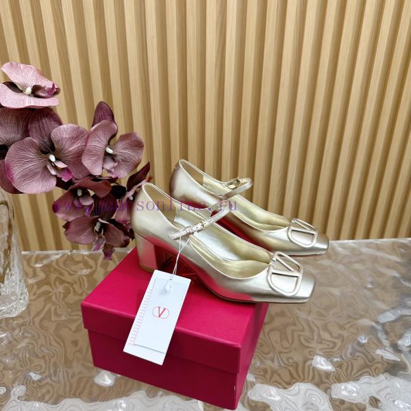 -- New Warren——————2024 Top Quality Valentino Coarse Heel Mary Jane Single Shoes with Exquisrgs0cbxa