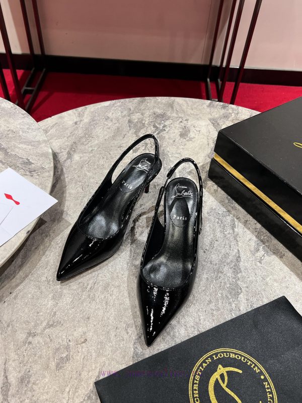 ∙ CL deduction with empty space ∙ ꫛꫀ w ︎ ️This high-heeled shoe is made of black calf leathenh7z5aez