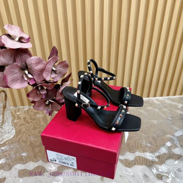 πέδιλο michael michael kors | -- New Warren——————2024 Top Valentino Paris Fashion Show Launch Valentino Thick Heel Riveted Sa madw5s82 | μποτακια με τακουνι τσακιρης μαλλας