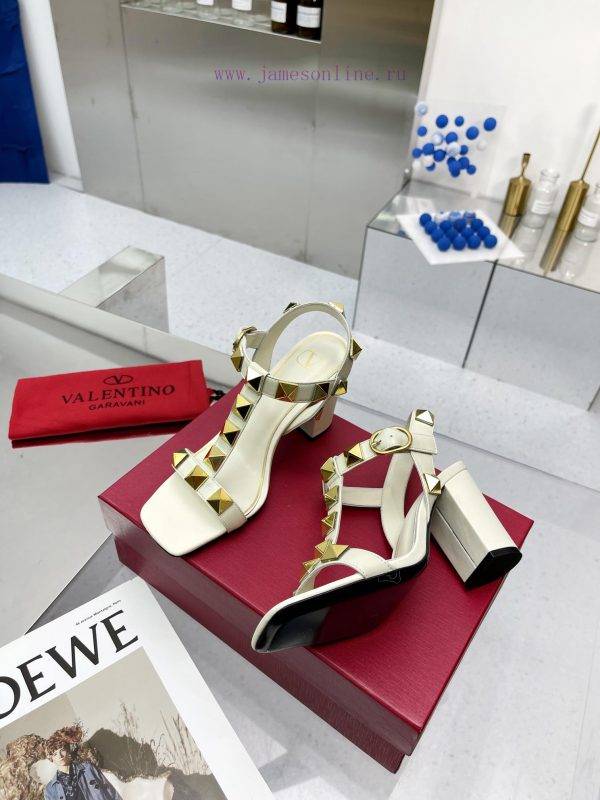 νυφικες παντοφλες ηρακλειο | Valentinotino 〰️ Valentino Riveted Sandals New Top QualityImported Sheepskin UpperImported Shee 2joluur0 | γαλοτσα γυναικεια tsakiris