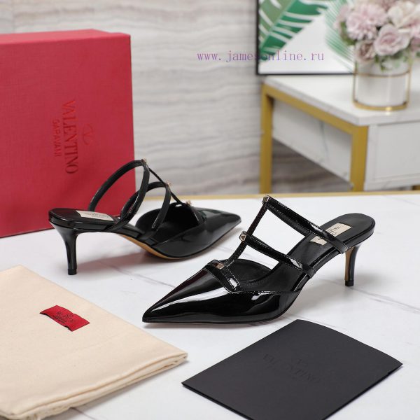 josephine wendel παντοφλα | Valentino Paris Fashion Week 2023 Spring/Summer Show Collection 2023 New Valentino Mid Heel Riv pcl1z5pw | γαλοτσα dunlop τιμη