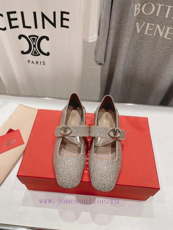 kallista μπότες πάνω από το γόνατο | Valentino 2024SS A Top Tier Production Officially Synchronizes The Latest Fashion Shoe Collecti 93dy57gw | ψηλα παπουτσια με χοντρο τακουνι