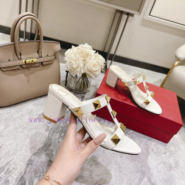 μποτακια κοριτσι 36 νουμερο | Valentinotino 〰️ Valentino Riveted Sandals New Top QualityImported Sheepskin UpperImported Shee j3wtep2r | ανατομικα παπουτσια χανια