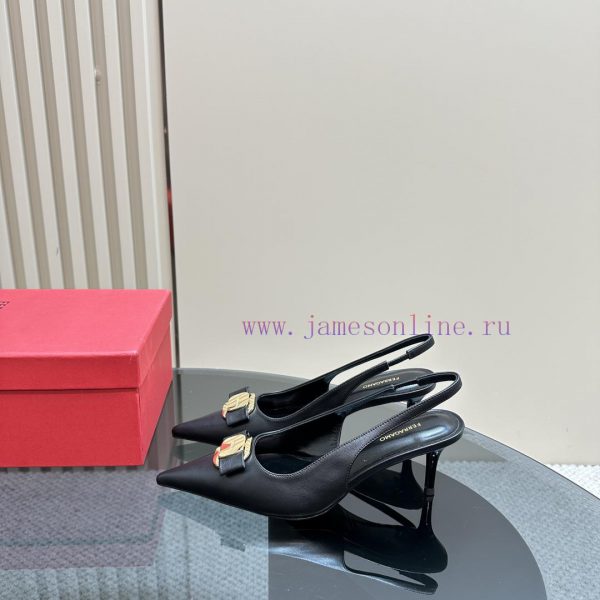 adams γυναικειες παντοφλες | FERRAGAMO 24/Spring/Summer 🩰 Ferragamo Fashion Sandals Combined With This Year's Hot Bow Tie Ha uwhriwbz | antrikh μποτα με γουνα