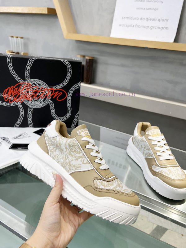 bozikis πεδιλο peep toe | VERSACE A Pair Of Shoes Is Popular All Over The Internet With The Original Versace/Versace Ligh 09etm0ci | καριμορ παπουτσια