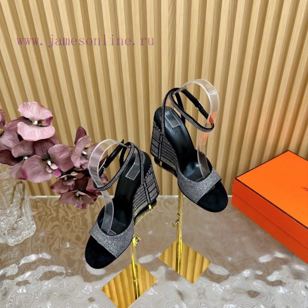 παντόφλες πετσετέ πολυτελείας coral fleece 6mm ανοιχτές με σόλα | New Style 🧡 Herm è S/Herm è S Rhinestone Wedge Heel Thick Soled Sandals——————————Extremely Retr ixxv4ne0 | μαυρα μποτακια ανδρικα