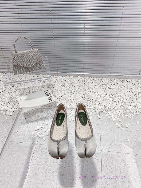 παπουτσια γυναικεια ανοιξη 2023 | Maisom Margiela Mm6 Vintage Split Toe ShoesThis Pair Of Highly Popular Items Must Be Bought By 5r2ifuzx | αθλητικα παπουτσια ανδρικα μποτακια