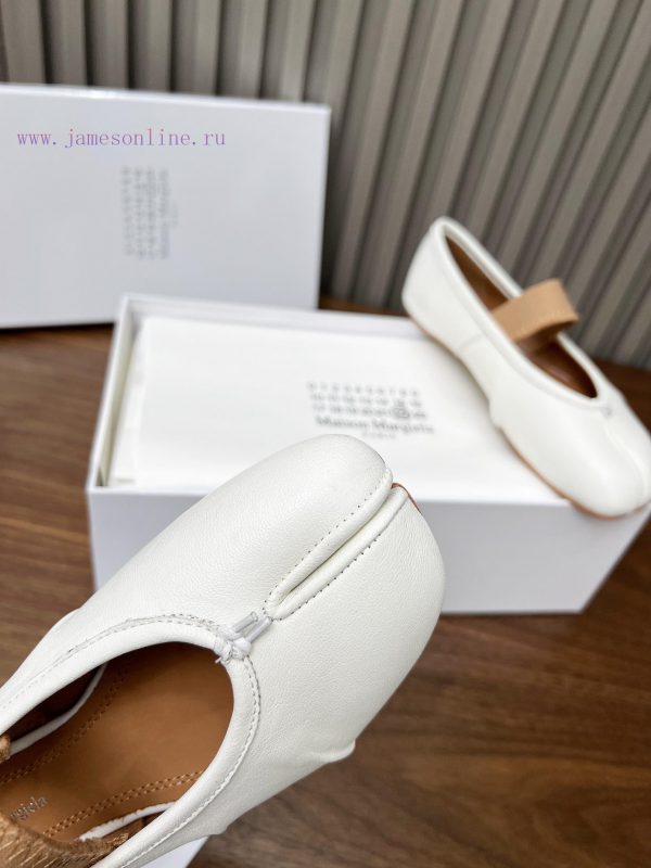 φλατ παντοφλεσ | Wrinkled Flat Strap Single Shoe MaisonMargiela Martin Margiela Split Toe Single Shoe The Fabric lceazpxm | naturalista παπουτσια